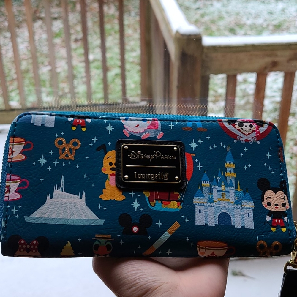 NWT retired disney parks icon wallet